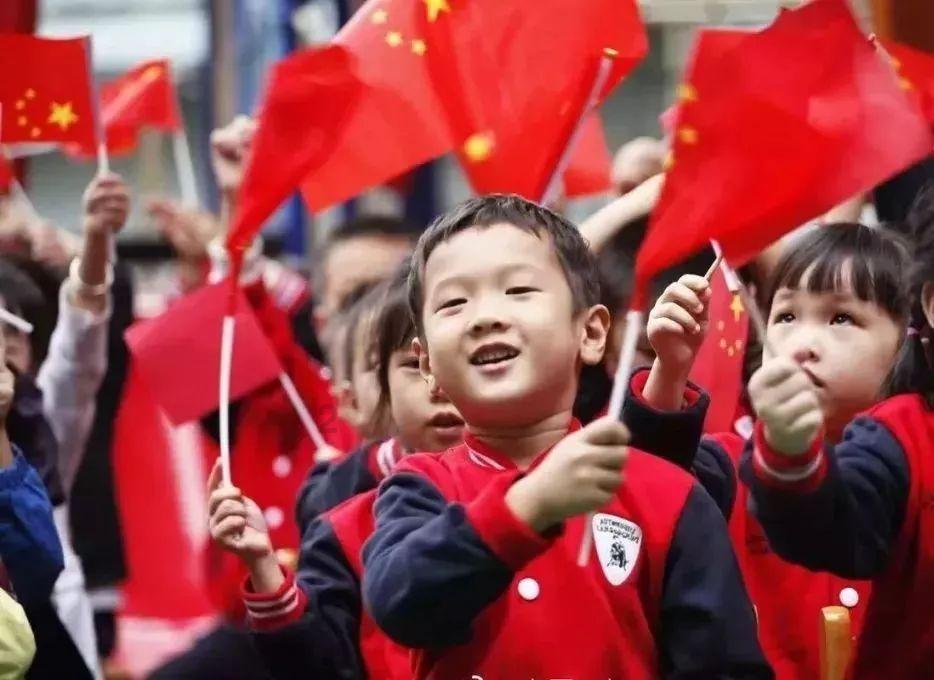 网曝有人在陈赫火锅店吃出蛆和防腐剂，此事属实吗？游戏画面